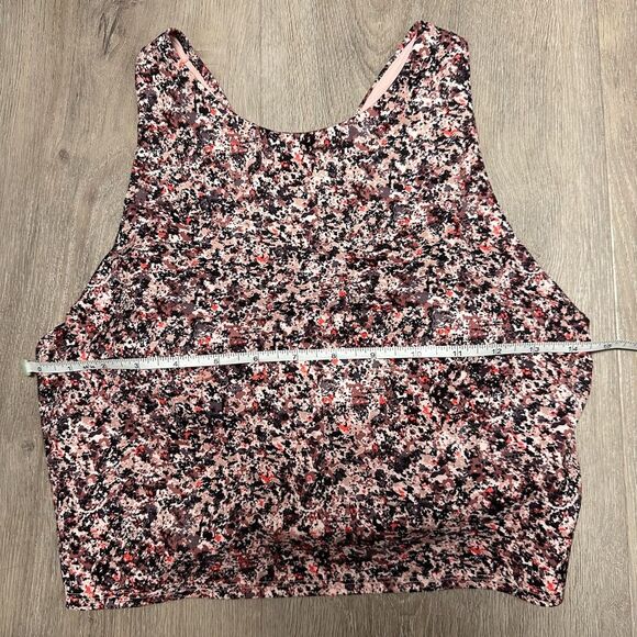 ATHLETA Conscious crop top. Padded. Size M - Picture 8 of 9